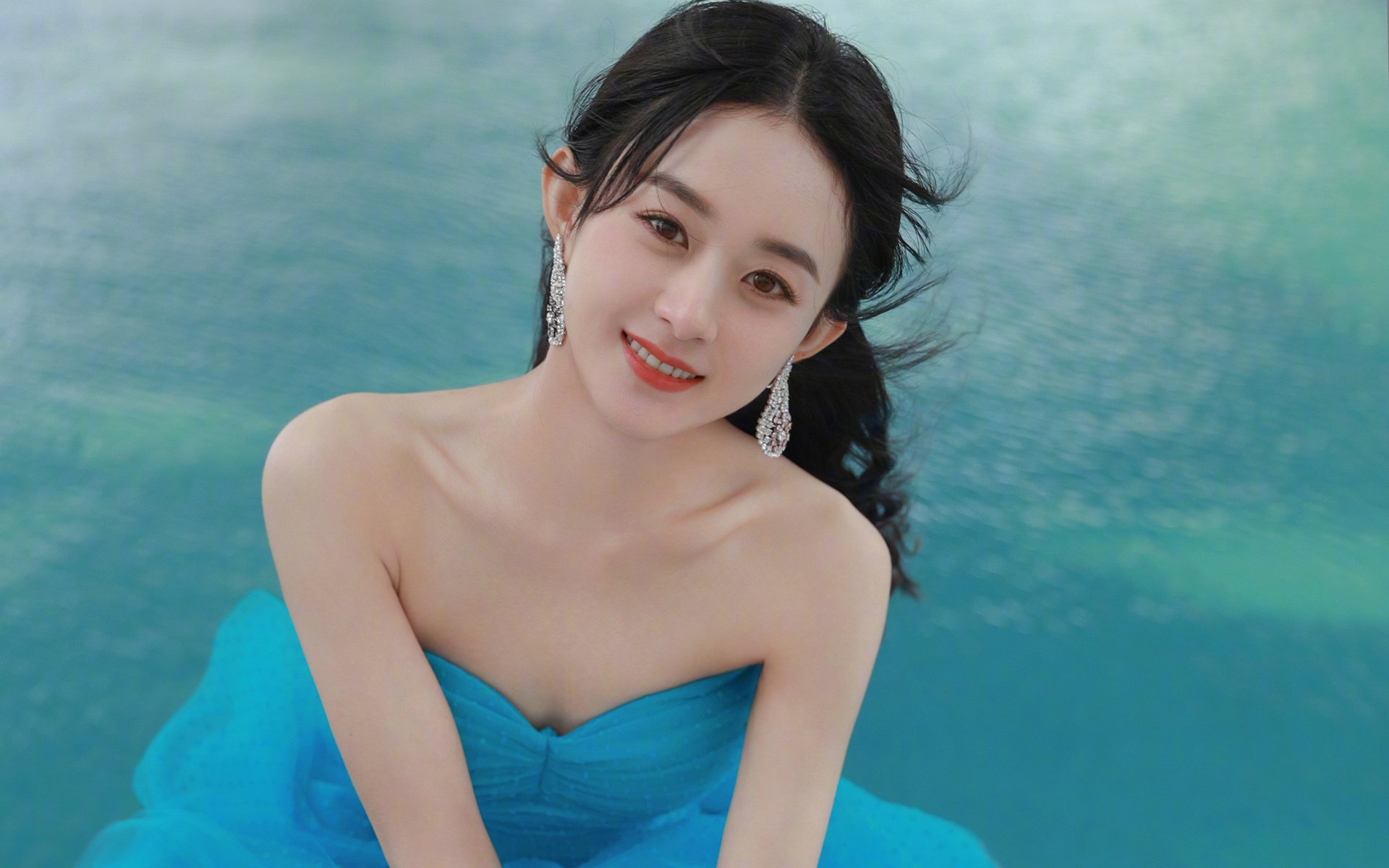 亚冠联赛中国女足出战 球迷热议不断，女足亚洲杯中国队成绩