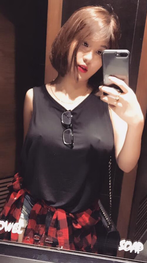 爱游戏app-欧洲杯激情夜：战术变革，精彩纷飞！，欧洲杯dj